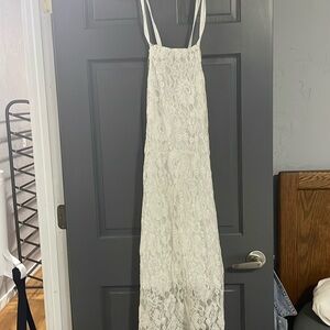 55% cotton white lace lulus dress. Size Medium’s